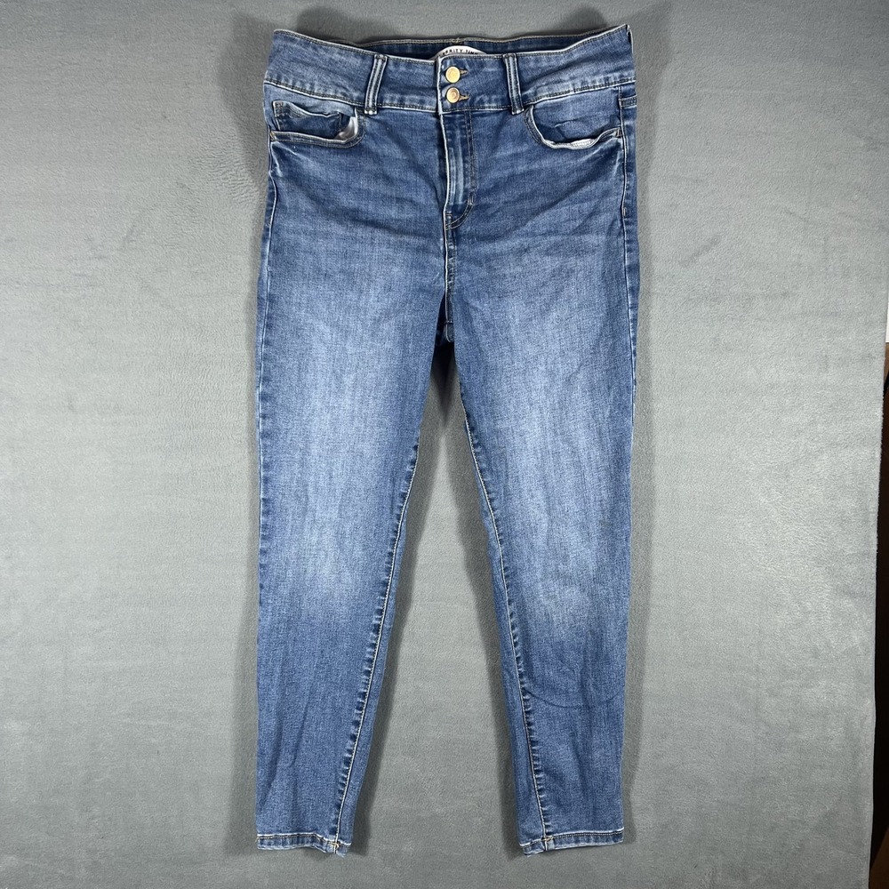 Celebrity Pink Women's Size 13/31 High Rise Skinny Jeans Medium Wash Stretch